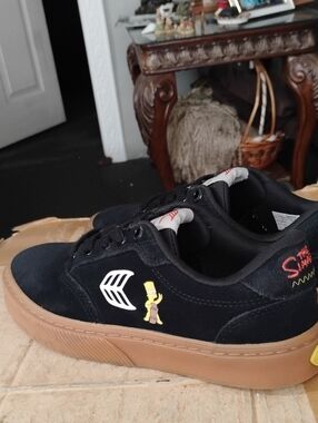 Cariuma The Simpsons 'El Barto' Shoes